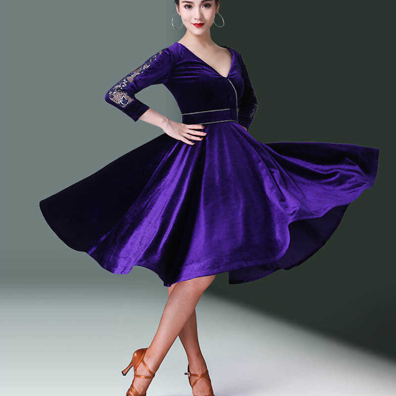 Womens A-Line Knee-Length Crew Neck Long Sleeve Latin Dress with Lace DANCEYM Womens A-Line Knee-Length Crew Neck Long Sleeve Latin Dress with Lace DANCEYM